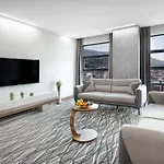 Hotel Lilium & 4*
