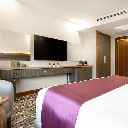 Lilium & Otel 4*
